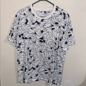 H&M Divided Mickey Mouse Disney all over hand shirt